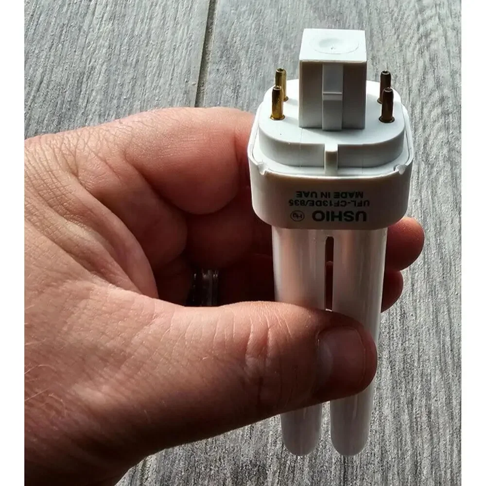 USHIO 13W G24Q-1 Double Tube 4-Pin Compact Fluorescent Energy Saving Light Bulb